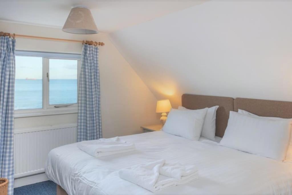 The Old Boat House, Seaview - Seafront Three Bedroom Cottage With Separate Two Bedroom Annexe المظهر الخارجي الصورة